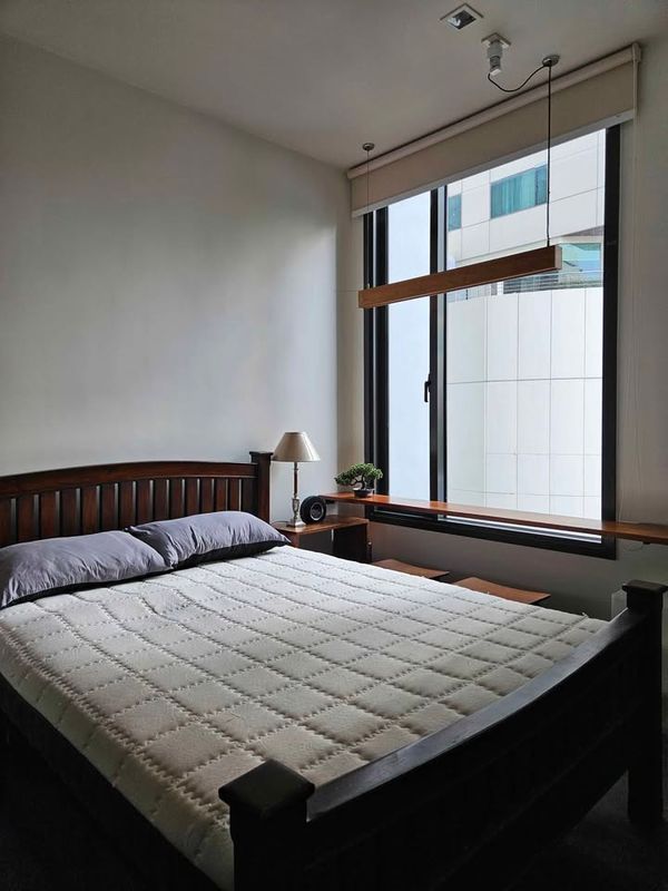 ให้เช่าคอนโด Edge Sukhumvit 23 - 1 ห้องนอน 1 ห้องน้ำ - 30 ตร.ม. - เช่า 25,000 บาท/เดือน [BLr2610004] 