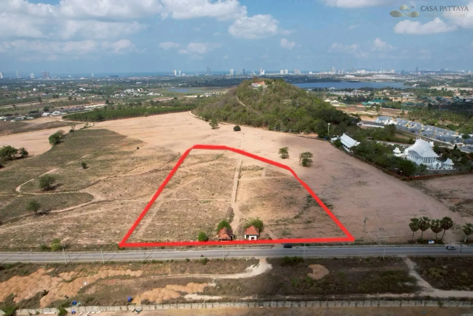 Prime Land for Sale: Main Road Frontage on Toong Klom-Talman