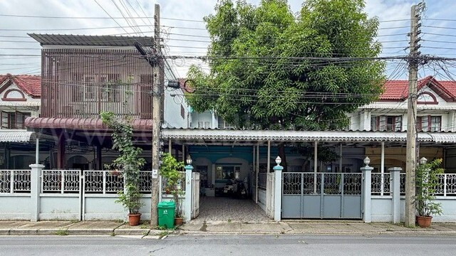 ให้เช่า ทาวน์เฮ้าส์ สรงประภา 9 บุญอนันต์ หลังใหญ่ 25.6 ตร.ว. ต่อเติมครบ พื้นที่กว้าง สภาพดี พร้อมอยู่! – รูปที่ 3