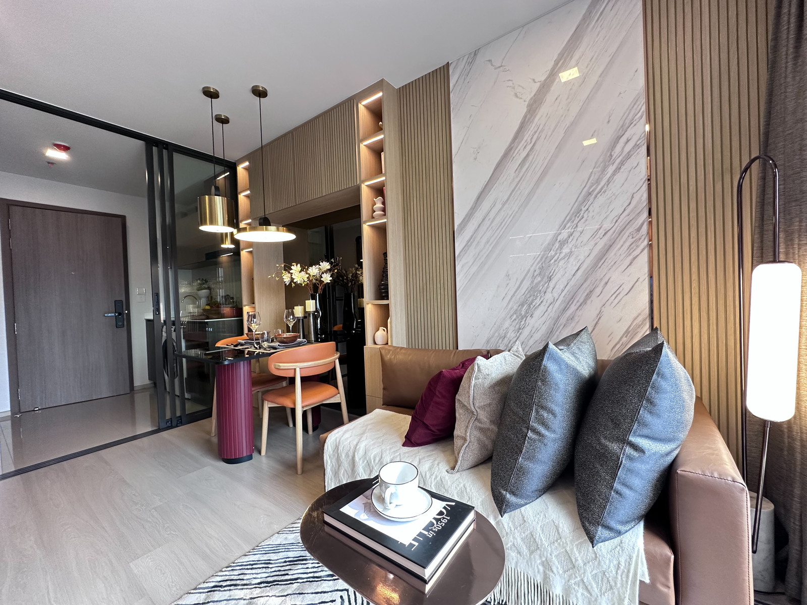 1ห้องนอน ราคาดีที่สุด Life Phahon - Ladprao  เปลี่ยนวันธรรมดา ให้พิเศษกว่าเดิม