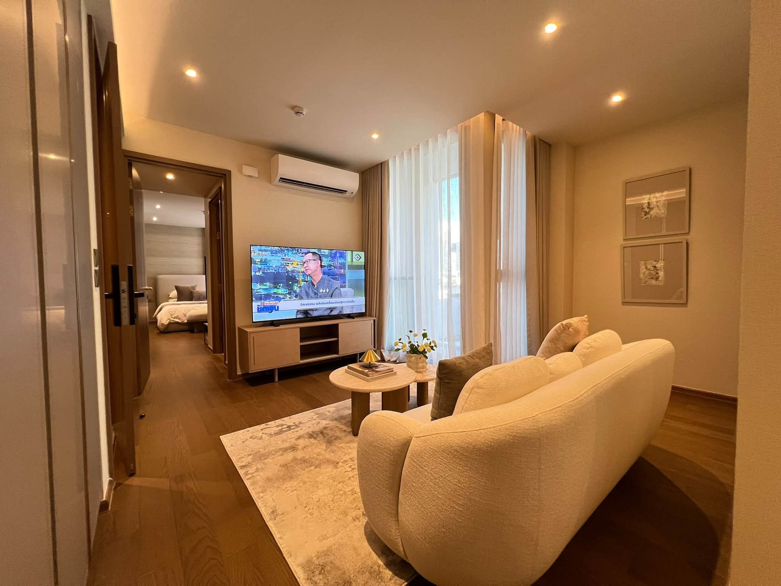 FOR RENT VIA 34 Pet-Friendly Condo, 2 Bedrooms 2 Bathrooms, 92 sq.m.
