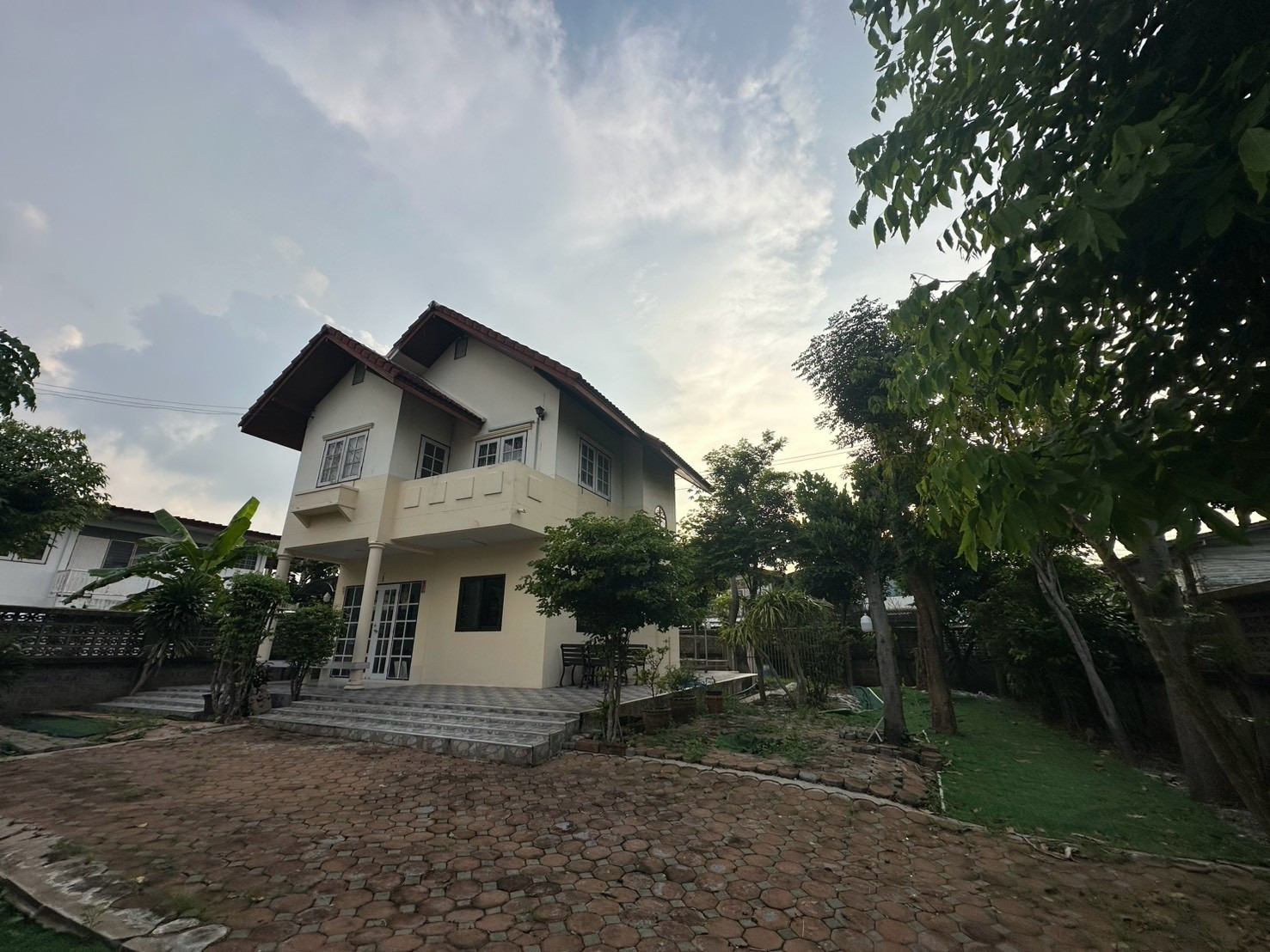 บ้านเดี่ยวหลังใหญ่ 98 ตร.วา นวมินทร์ 163 ทำเลดี ใกล้รถไฟฟ้าสายสีชมพู แค่ 5.5 ล้านเท่านั้น! – รูปที่ 2