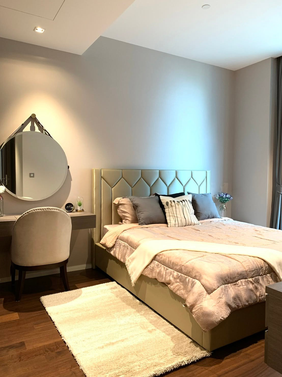 For rent: The Diplomat 39 | Elegant 1BR in the heart of Phrom Phong.