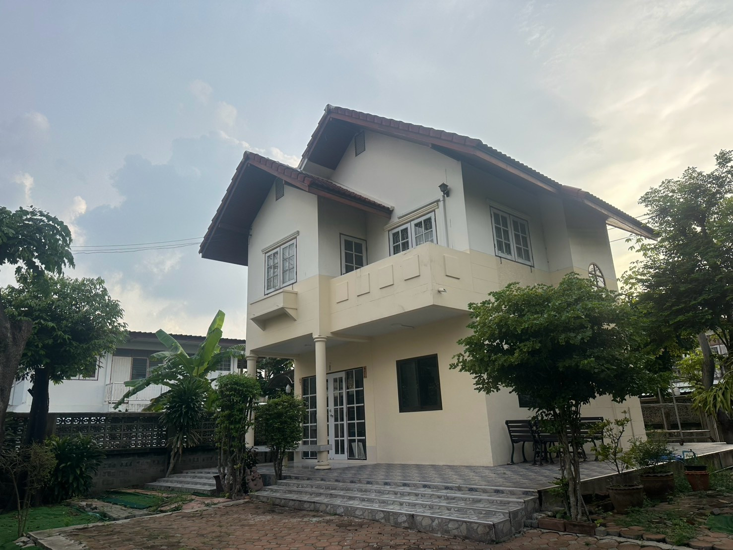 บ้านเดี่ยวหลังใหญ่ 98 ตร.วา นวมินทร์ 163 ทำเลดี ใกล้รถไฟฟ้าสายสีชมพู แค่ 5.5 ล้านเท่านั้น! บ้านเดี่ยวหลังใหญ่ 98 ตร.วา นวมินทร์ 163 ทำเลดี ใกล้รถไฟฟ้าสายสีชมพู แค่ 5.5 ล้านเท่านั้น!