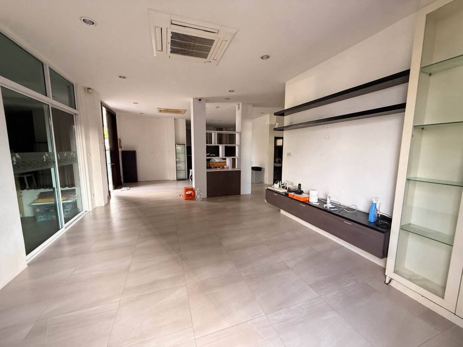 For Sale/Rent • Rama 9 Soi 62 3 Storey Detached House • 400 SQ.M. |77 SQ.Wah | Tel./Line 0889797878 – รูปที่ 2