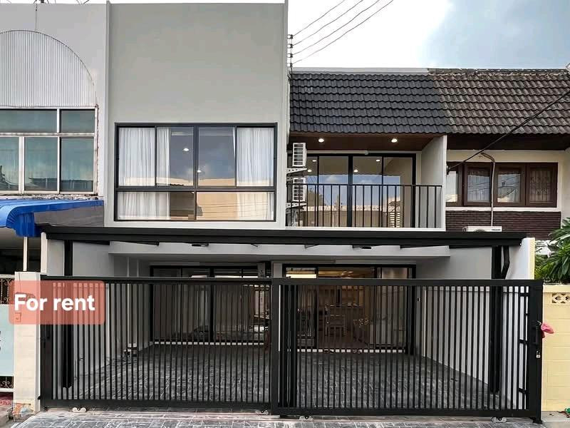 🔥 Modern Townhouse for Rent in Ekkamai 22 🔥 Pridi Banomyong 41  Near BTS Phra Khanong