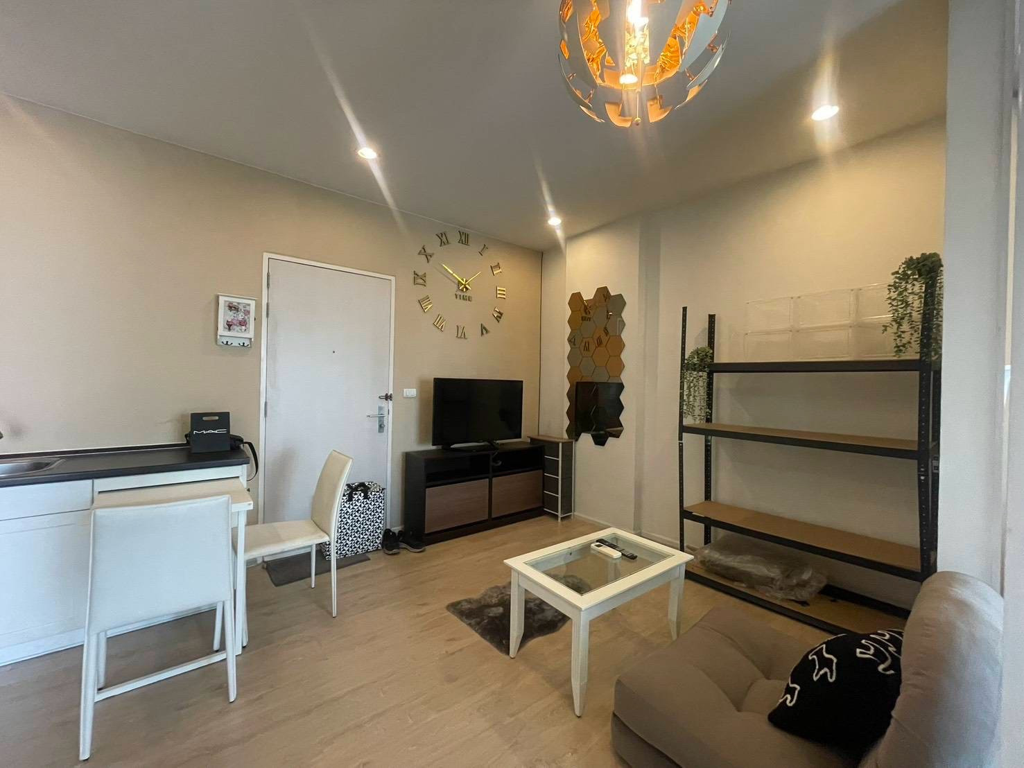 ❤️ Urgent sale S One Rama 9, price only 1.7 million, 5th floor, Building A, size 34 sq m, very beautiful decorated room. You can rent it. If interested, line @900cqqhk tel 0859114585. ❤️ Urgent sale S One Rama 9, price only 1.7 million, 5th floor, Building A, size 34 sq m, very beautiful decorated room. You can rent it. If interested, line @900cqqhk tel 0859114585.