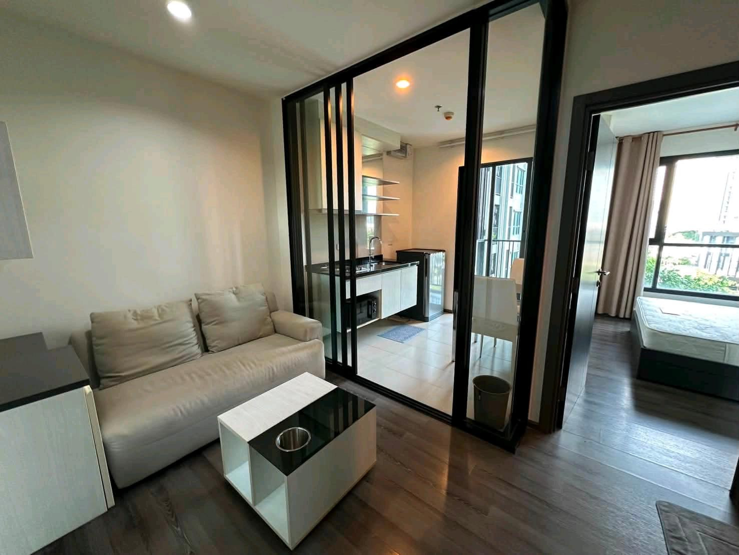 ขายด่วน! คอนโดสุขุมวิท ใกล้รถไฟฟ้า BTS คอนโด The base park east สุขุมวิท 77