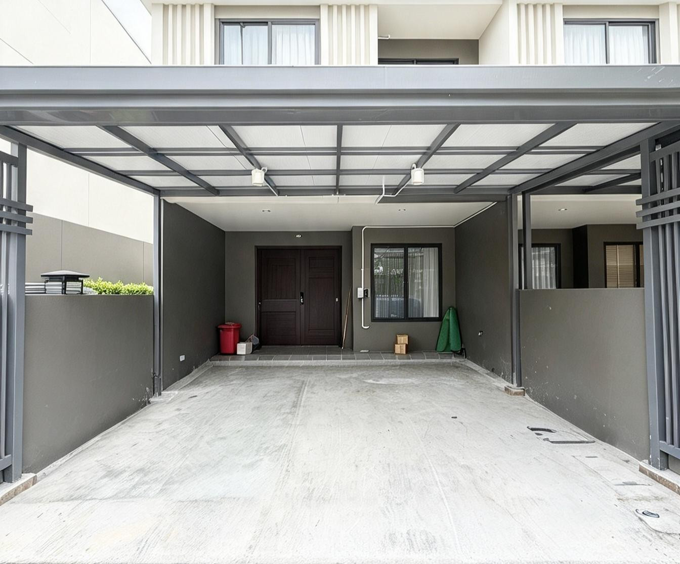 For rent: Cherkoon Sukhumvit 77, 3-story townhome, corner unit, fully furnished, ready to move in, 3 bedrooms, 3 bathrooms, near MRT Yellow Line, only 35,000 baht/month. – รูปที่ 2