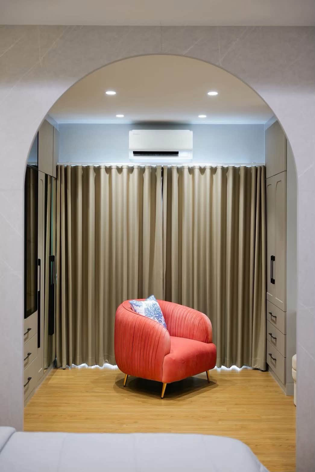 ขายบ้านหรู Centro บางนา 4 ห้องนอน 400 ตรม. พร้อมเฟอร์นิเจอร์ 24.9 ล้านบาท – รูปที่ 2