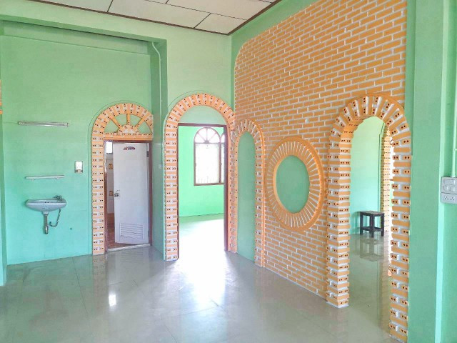 3 bed 2 bath detached house for rent near M81 entrance Nakhon Pathom city 600 m. Located 1 km. from – รูปที่ 4