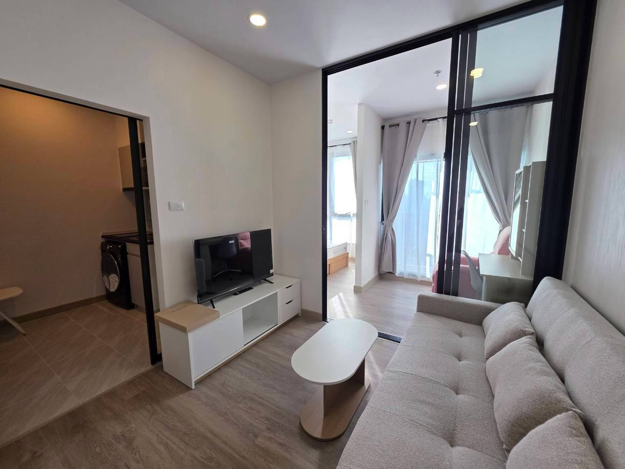 PFD-09258 Condo for rent Supalai Parc Ekkamai-Pattanakarn. New condo 