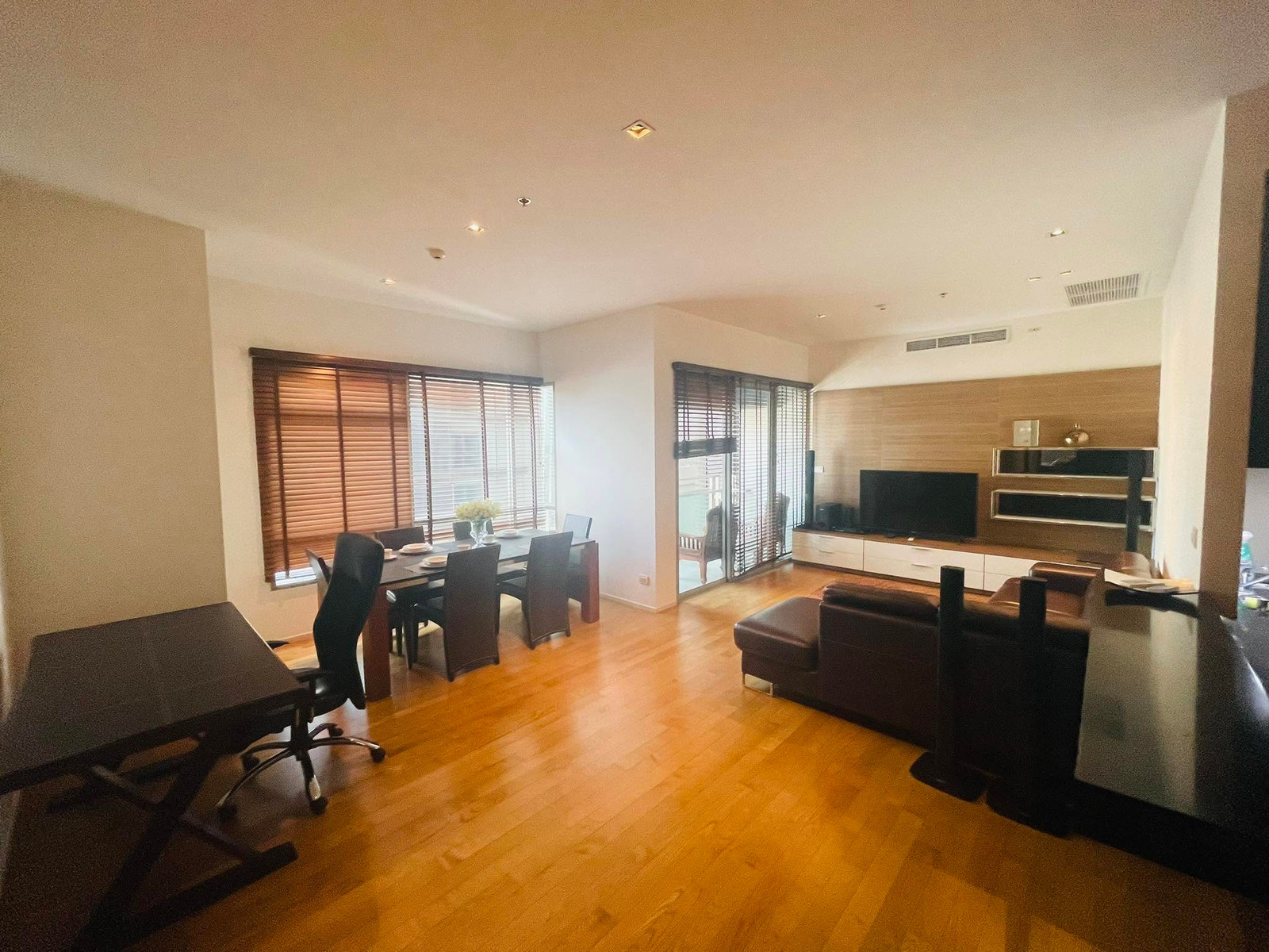 For Rent Condo 3-Bedroom The Madison, Sukhumvit 41 Near Samitivej Sukhumvit Hospital  Fully furnished and Ready to move in.