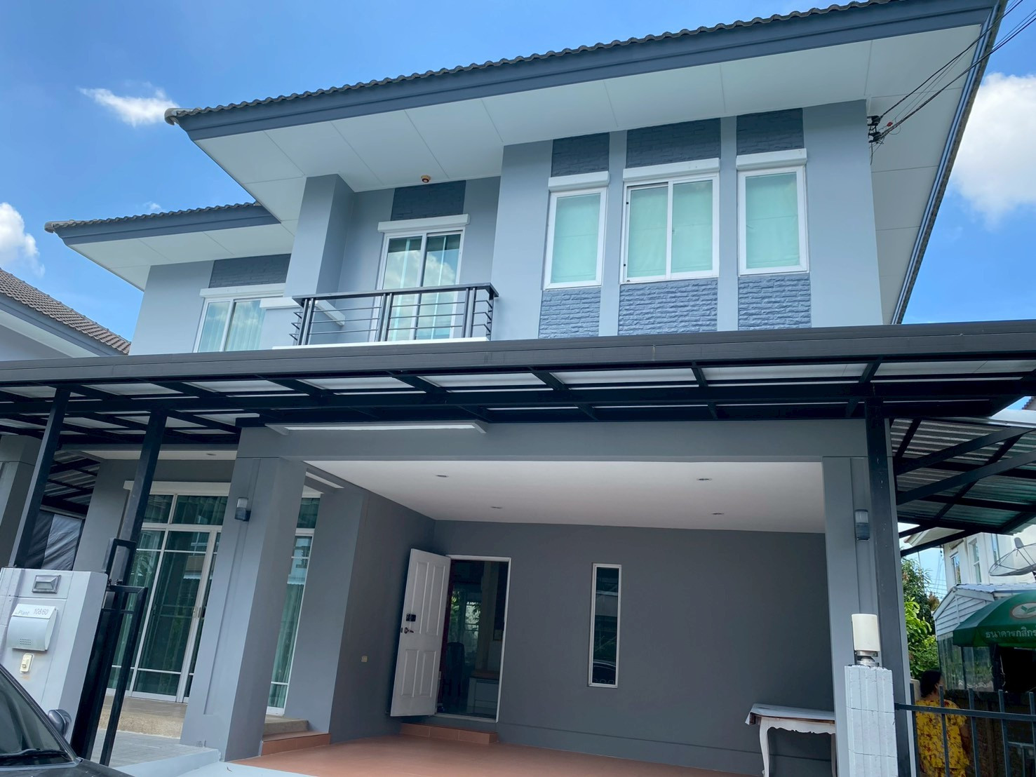House for Rent near Suvarnabhumi Airport 10 mins drive 3 bedrooms 3bathrooms fully furnished House for Rent near Suvarnabhumi Airport 10 mins drive 3 bedrooms 3bathrooms fully furnished
