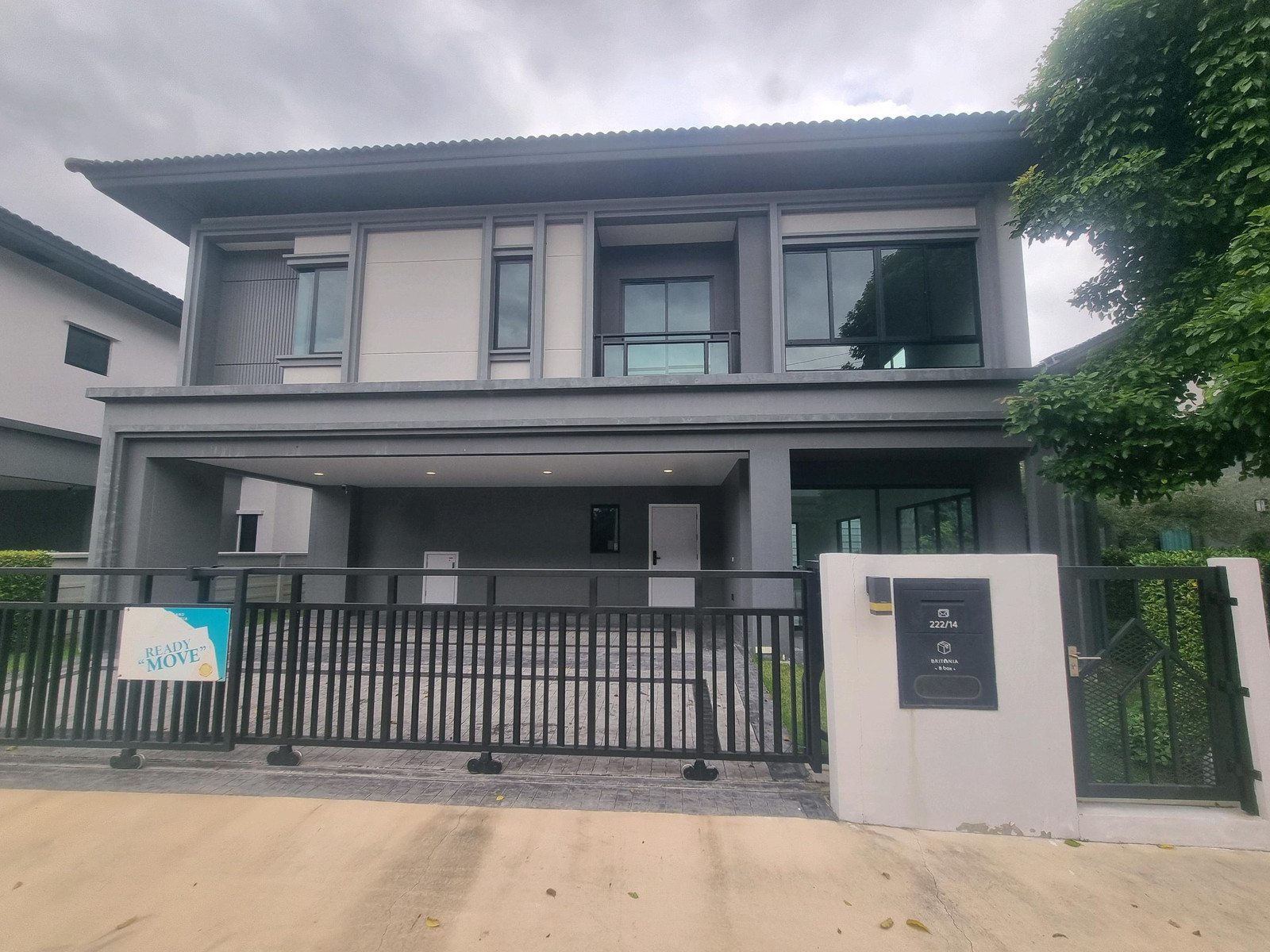 Single house, 3 parking spaces 🚘🚘🚘 Single house, 3 parking spaces 🚘🚘🚘