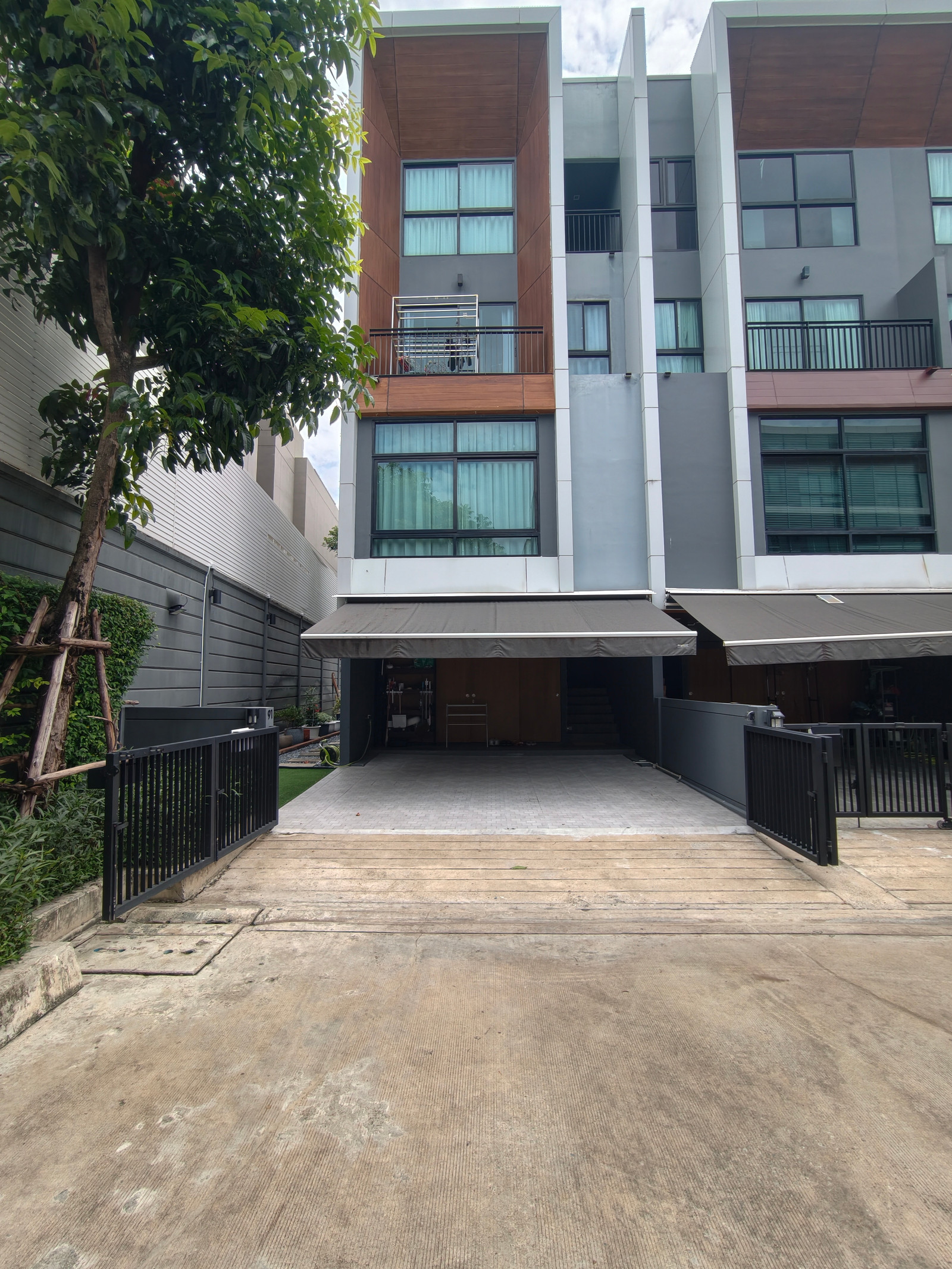 Corner townhome, Arden Pattanakarn 20, near the expressway. – รูปที่ 2