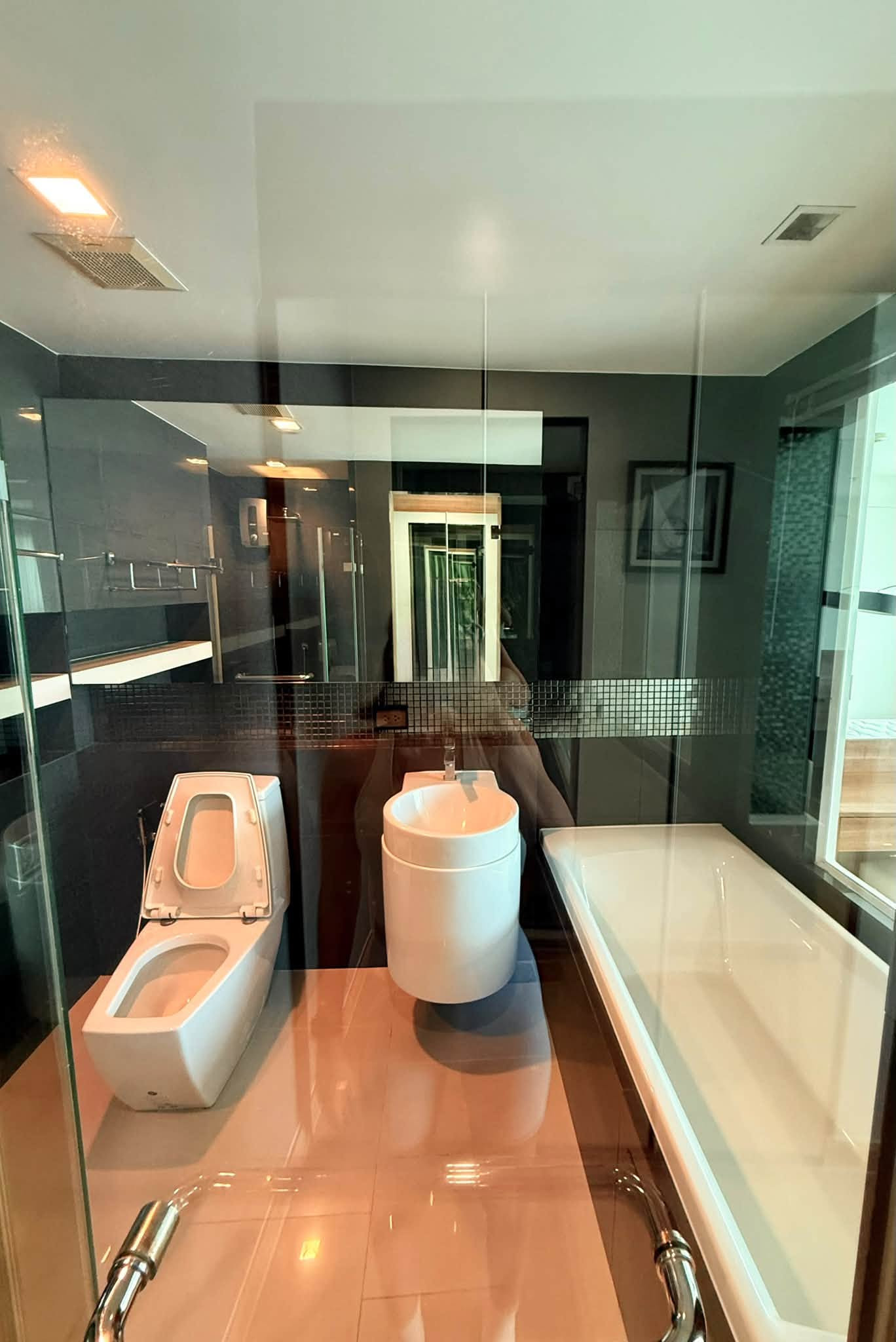 ให้เช่าคอนโด Rhythm Sathorn ห้องขนาด 68 ตรม. ชั้น 20 ตึก North วิวสะพานตากสิน – รูปที่ 4