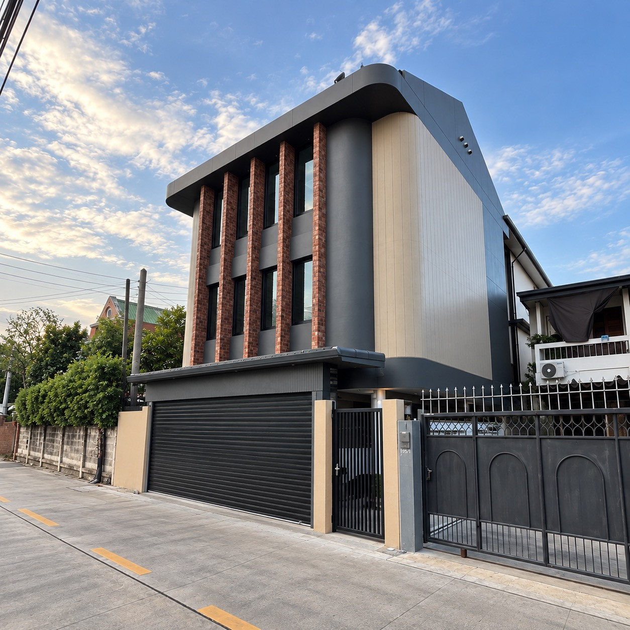 🏡 ขายบ้านเดี่ยว 3 ชั้น สไตล์โมเดิร์นซอยรัชดา 42 ห่างจากปากซอย 400 เมตร เพียง 18.9 ล้าน 🏡 ขายบ้านเดี่ยว 3 ชั้น สไตล์โมเดิร์นซอยรัชดา 42 ห่างจากปากซอย 400 เมตร เพียง 18.9 ล้าน