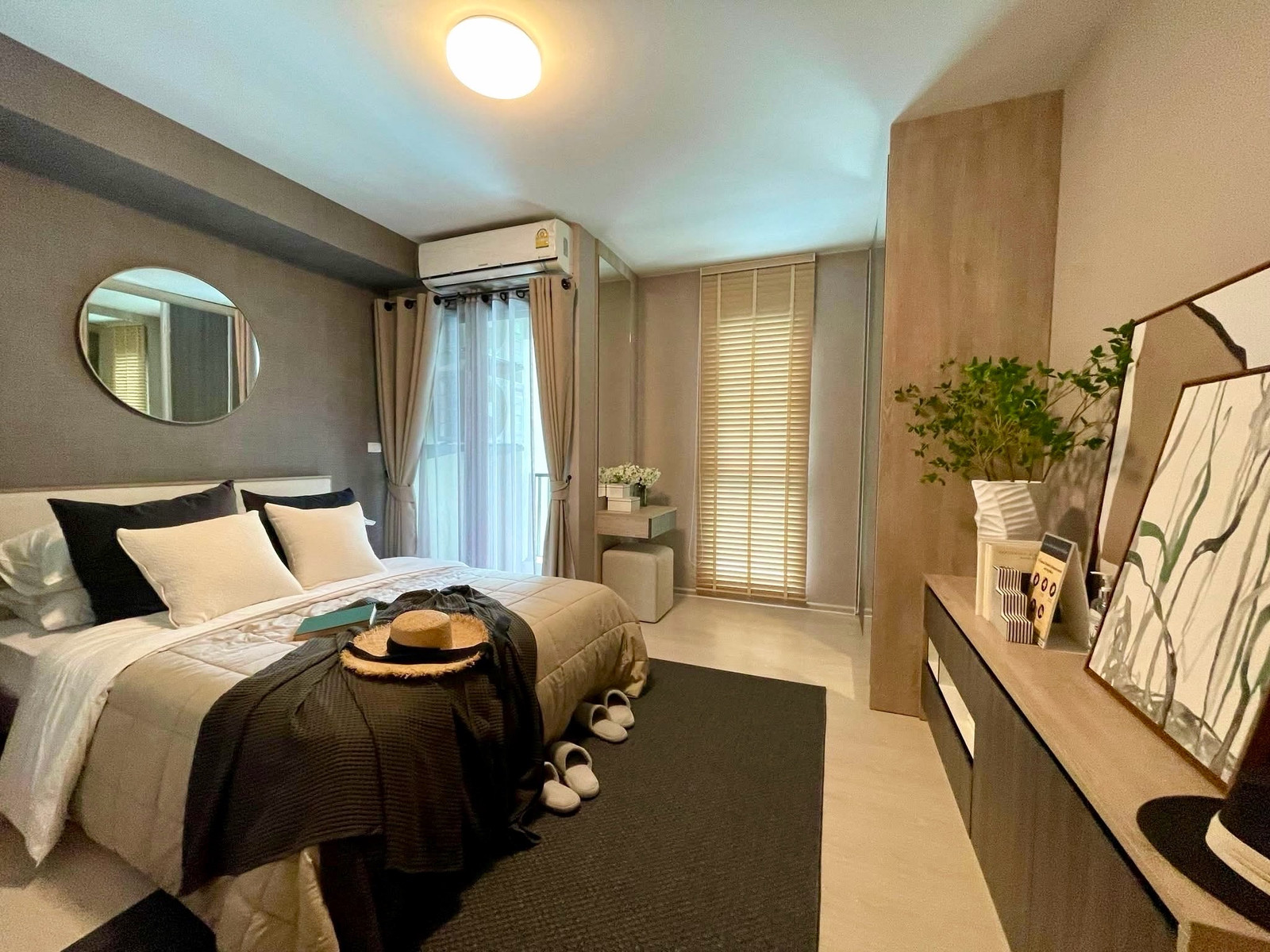 ขาย-เช่า Unio Sukhumvit 72 Duplex Pool Access 70.5 ตร.ม. ใกล้ BTS แบริ่ง