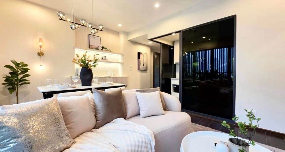 C Ekkamai Extra-large 1-bedroom unit, offering plenty of living space