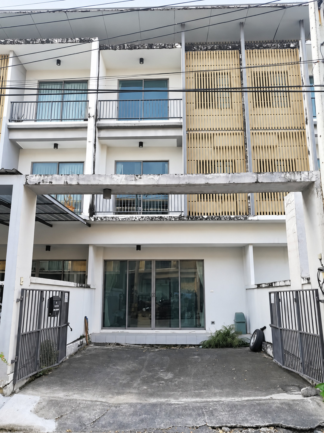 🏡 ทาวน์โฮม 3 ชั้น ฟังก์ชันครบ ในงบ 3 ล้านบาท! ✨ อีโค สเปซ เกษตร-นวมินทร์ | 3,000,000 บาท