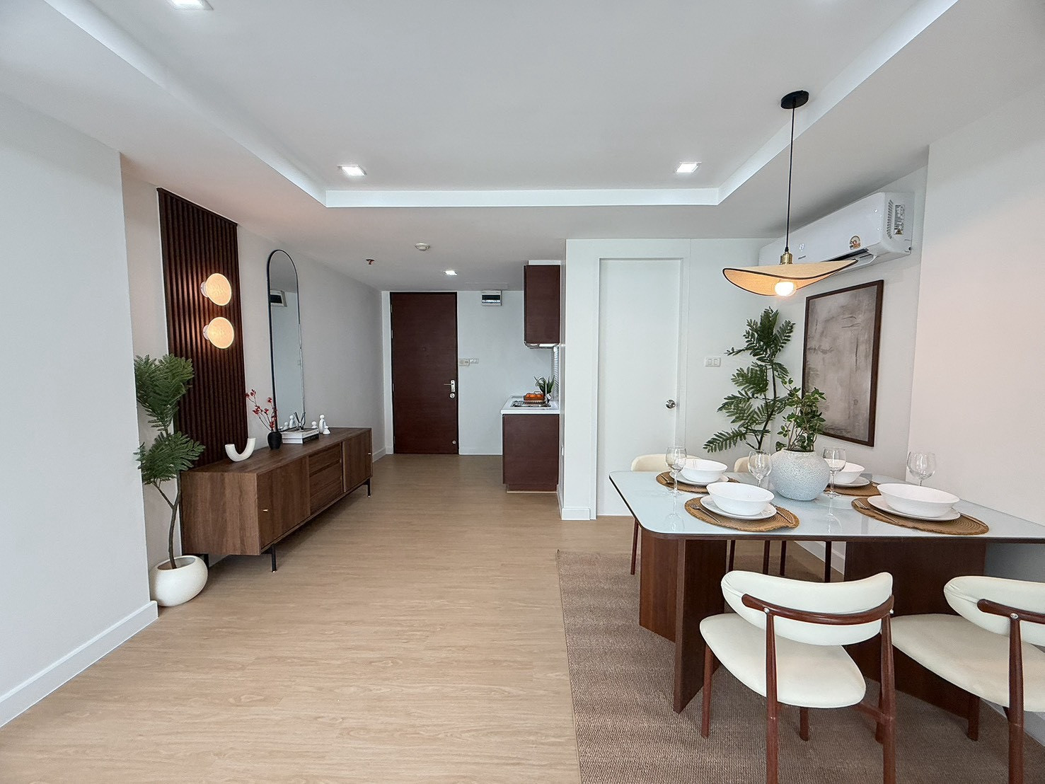 ห้องนี้แรร์ม้ากกก ✨ | คอนโด J.W. City Ratchada 32 | รีโนเวทใหม่ ✨ ลากกระเป๋าเข้าอยู่ได้เลย | ตกแต่งสไตล์ Warm Vintage | ชั้น 2 วิวโรแมนติก | ราคาเพียงแค่  2.7 ล้านบาทเท่านั้น – รูปที่ 2