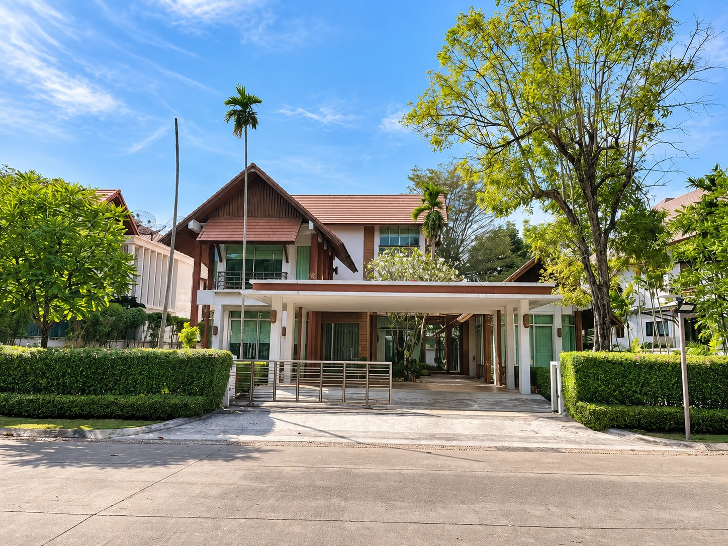 🔥 Cheapest sale in the project 🔥Luxury house near Suan Luang R.𝟵 **Promphan Park** Suan Luang R.𝟵 Village of wooden houses. Chaloem Phrakiat R. Road, Prawet District 🔥 Cheapest sale in the project 🔥Luxury house near Suan Luang R.𝟵 **Promphan Park** Suan Luang R.𝟵 Village of wooden houses. Chaloem Phrakiat R. Road, Prawet District