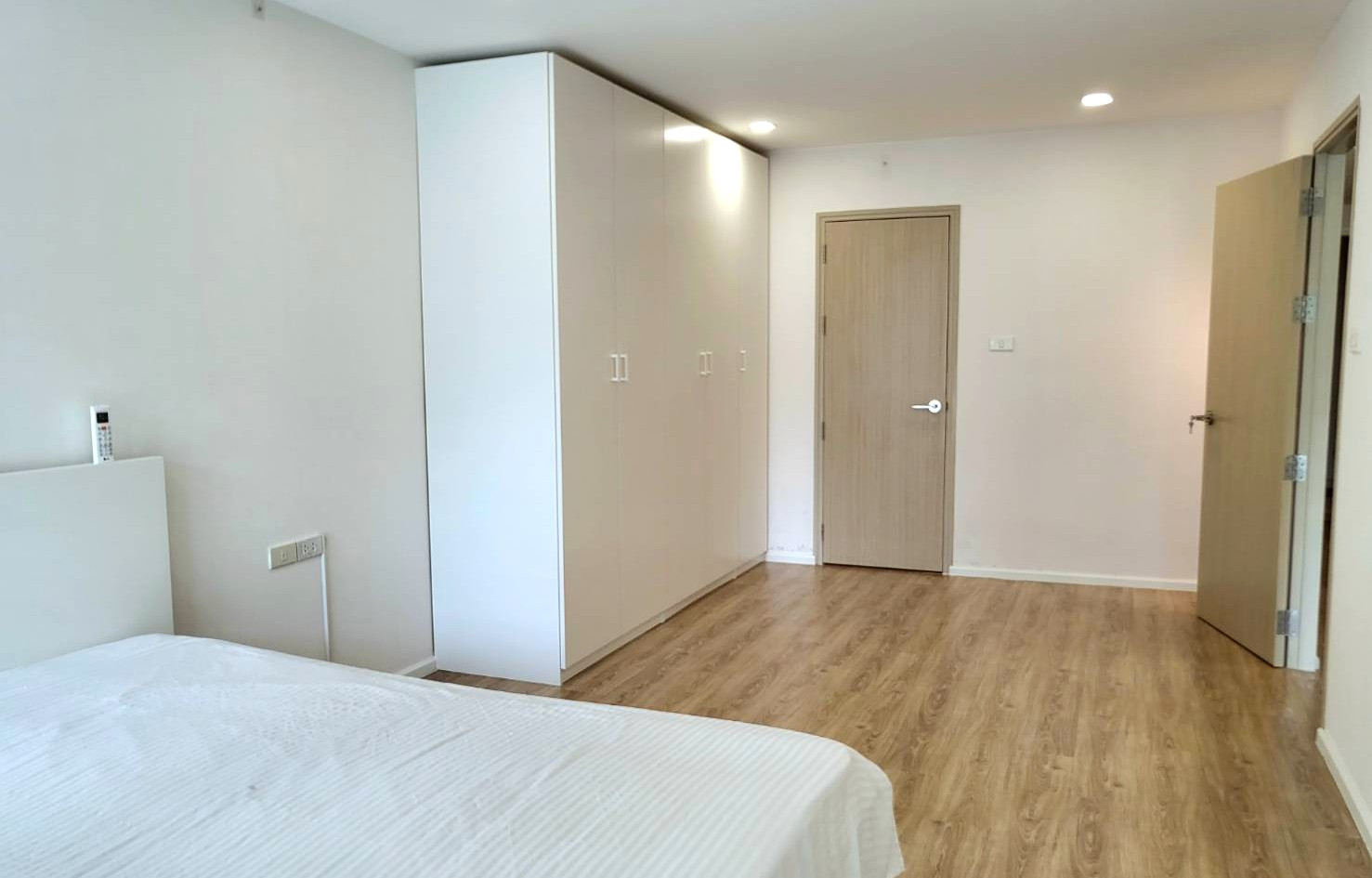 Hot Sale (with tenant)!!, 1 Bedroom Unit in Grand Heritage Condo in the prime BKK area of Thonglor Soi 13. – รูปที่ 4