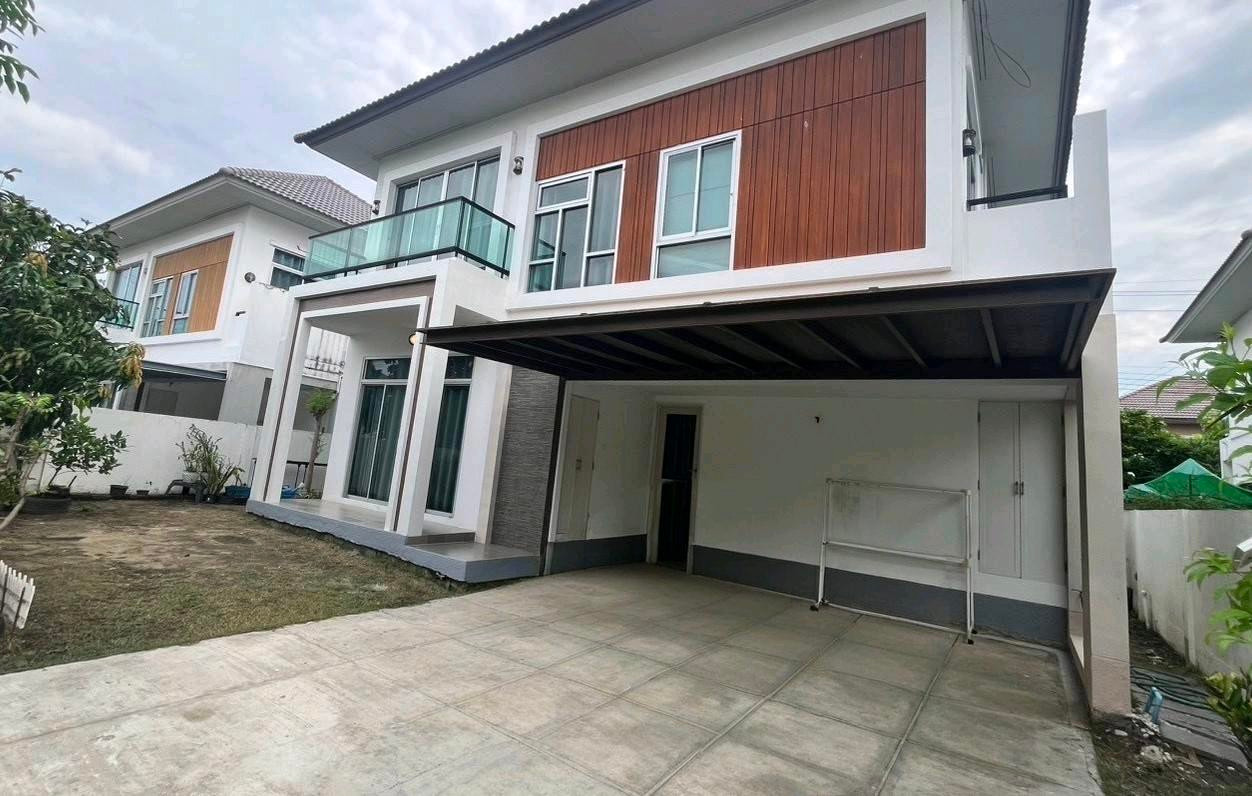 ให้เช่าบ้านเดี่ยว Villa Nova เทพารักษ์ | ใกล้สนามบินสุวรรณภูมิ และ Mega Bangna | 3 ห้องนอน 2 จอดรถ  