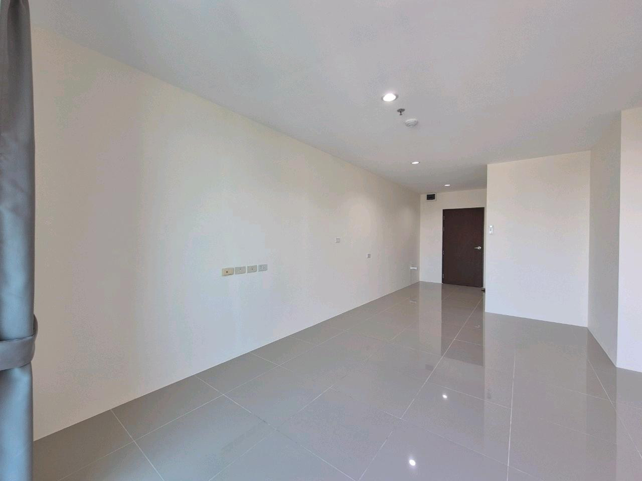 🍀🌼🍀Empty room for rent, new room, good view, near ARL Hua Mak Station and the MRT Yellow Line - Assakan Place Srinakarin Condo. 🍀🌼🍀Empty room for rent, new room, good view, near ARL Hua Mak Station and the MRT Yellow Line - Assakan Place Srinakarin Condo.