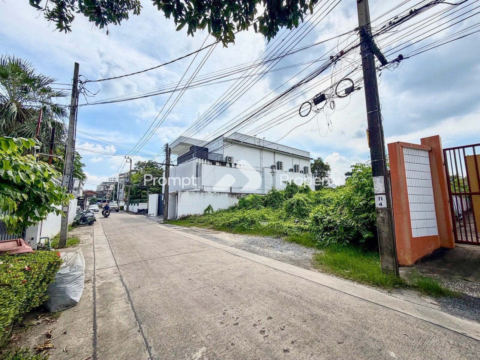 Land for sale, Sukhumvit 71 | Pridi Banomyong 26 Soi 1, suitable for building a house. – รูปที่ 3