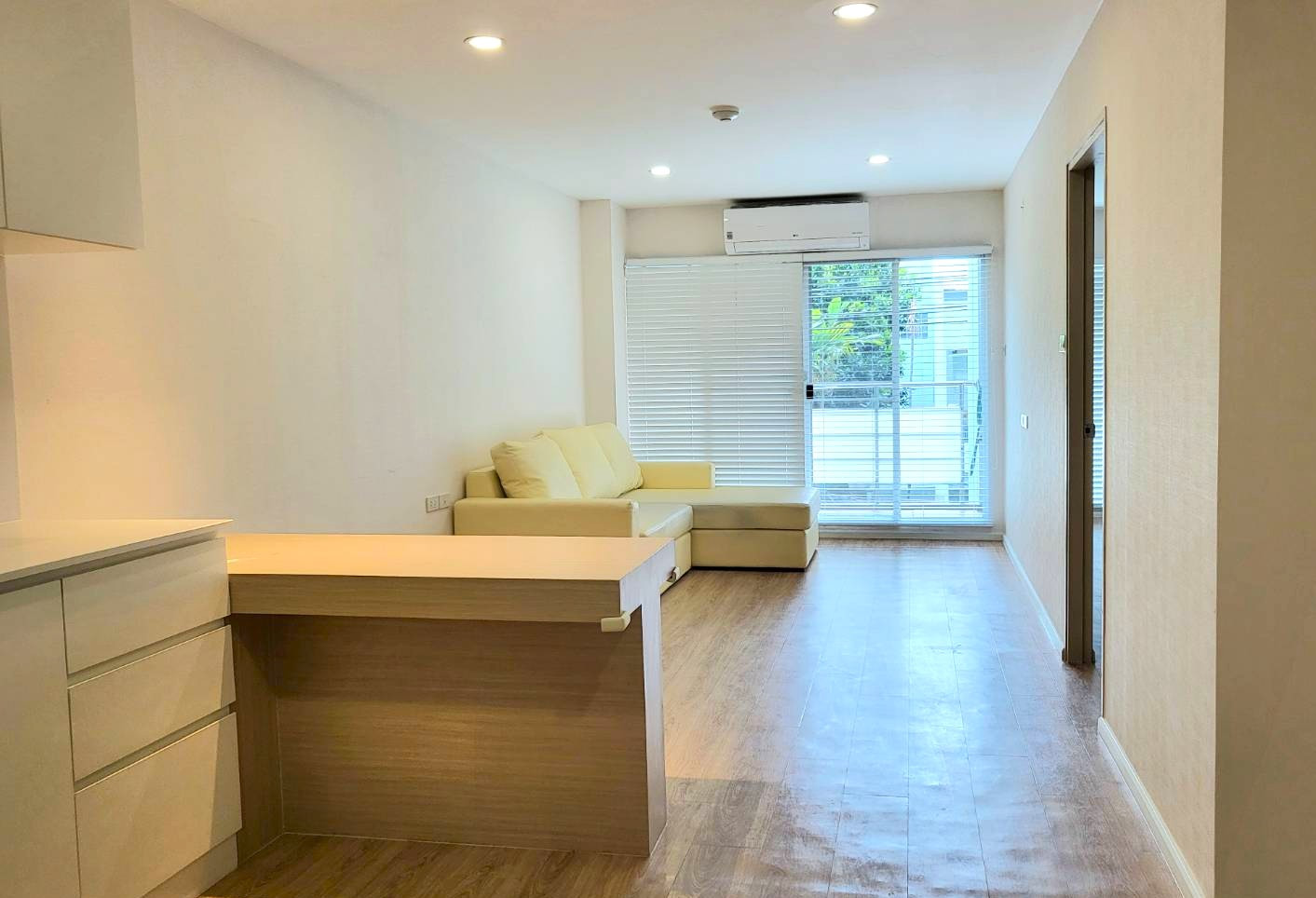 Hot Sale (with tenant)!!, 1 Bedroom Unit in Grand Heritage Condo on Thonglor Soi 13. Hot Sale (with tenant)!!, 1 Bedroom Unit in Grand Heritage Condo on Thonglor Soi 13.