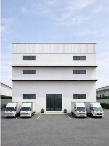 Kingkaew 31-41, near Suvarnabhumi Airport. 2-ton cargo lift. Wat Kingkaew. Factory and warehouse for rent, 770 sq.m., 84,999 baht per