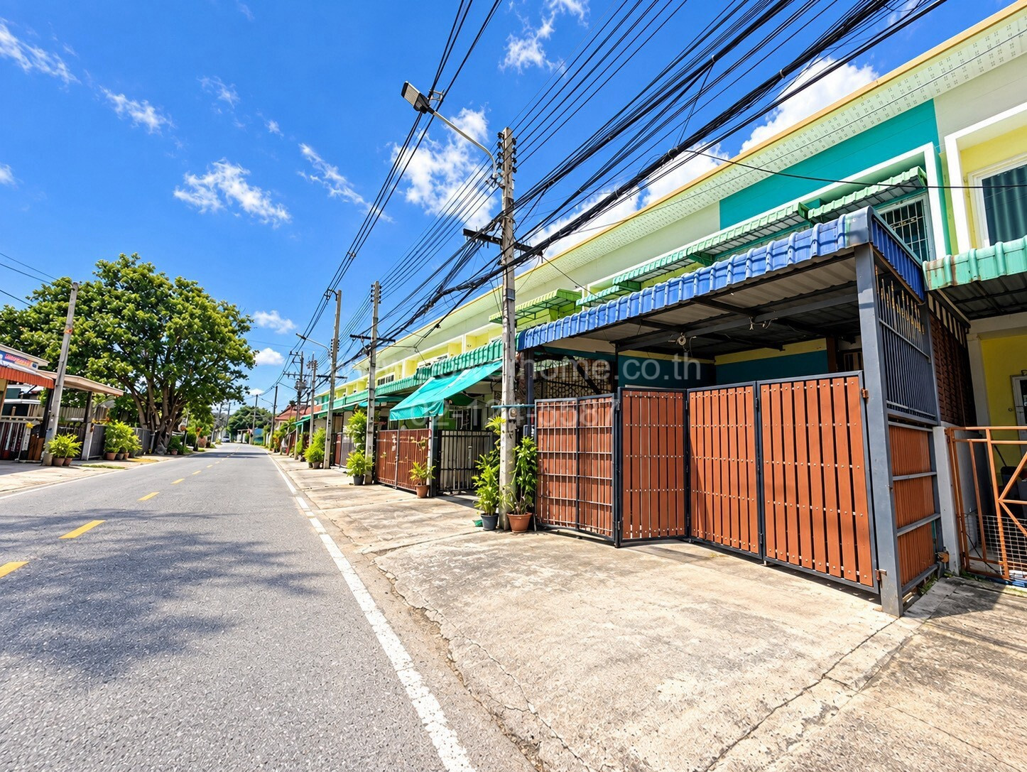 ทาวน์เฮ้าส์ 2 ชั้น ถ.ชัยณรงค์ ต.บ้านกล้วย ทำเลดี ติดถนนชัยณรงค์ ใกล้แม็คโคร โลตัส มอลล์ ชัยนาท (บ้านกล้วย) – รูปที่ 2