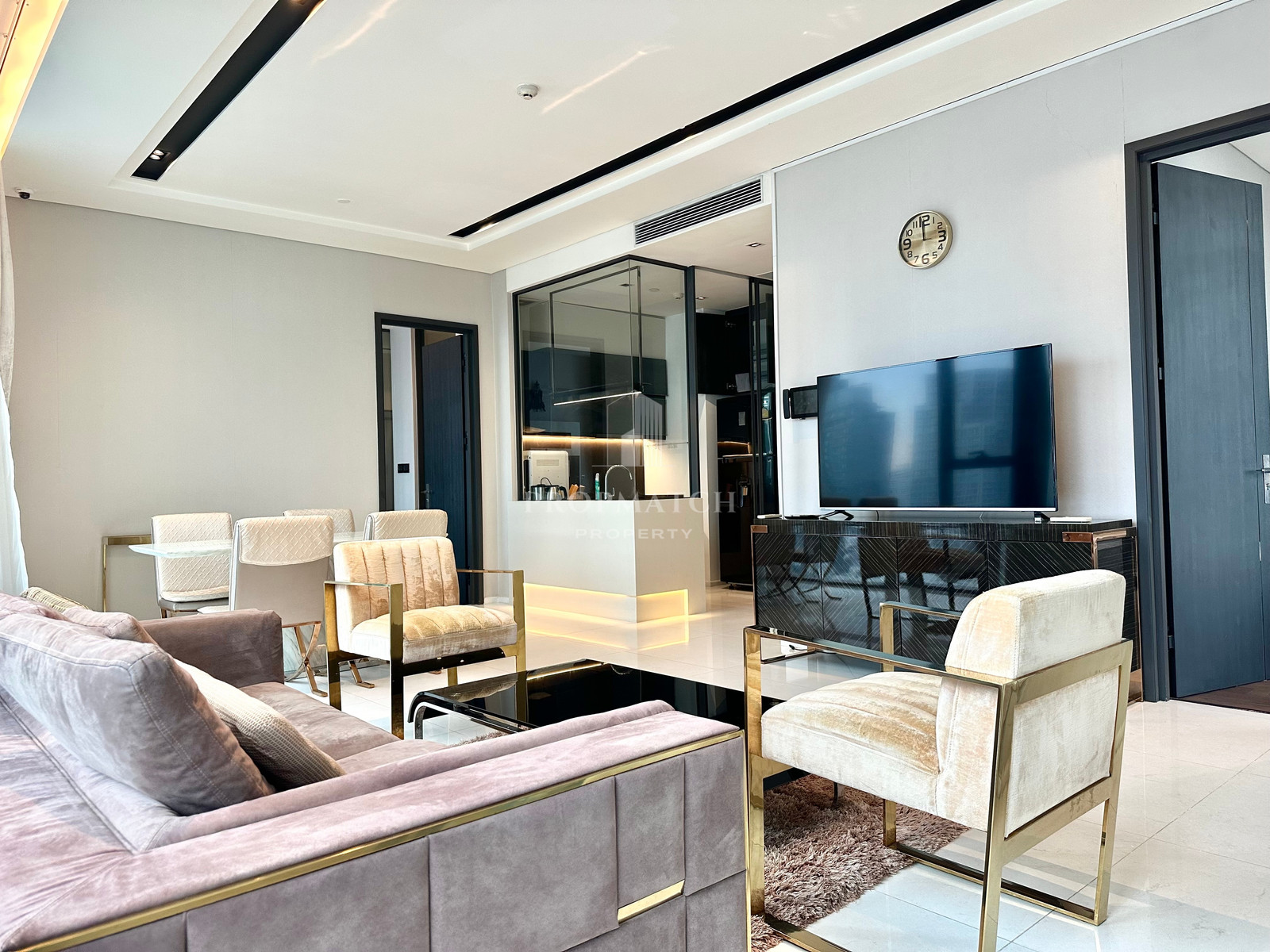 ✨Flash Deal ✨The Bangkok Thonglor (2Bed 2Bath 95SQM.) ready to move in! Only 100,000 baht per month Tel.0981315848@propmatch