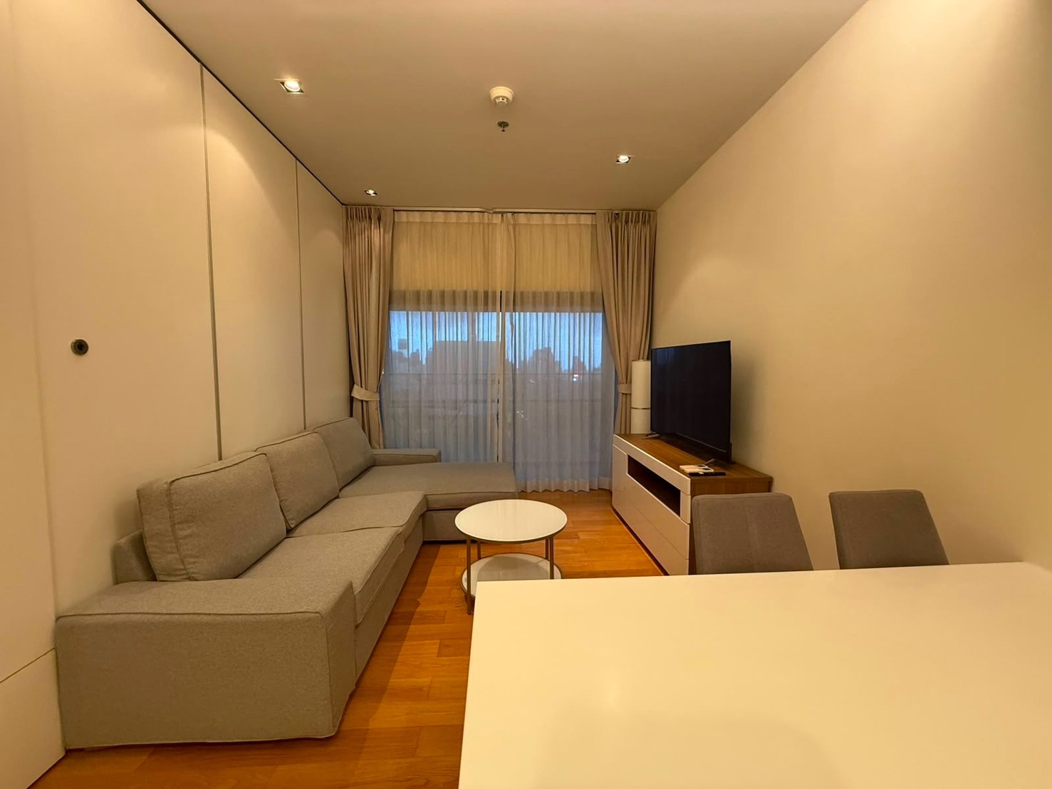 🏙️ SPACIOUS CITY LIVING! 1BR 47 SQ.M. | Circle Living Prototype | by Sea BR 0635165374