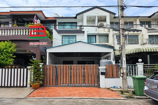 ทาวน์โฮม 3 ชั้น เนื้อที่ 19.3 ตร.ว. หมู่บ้าน มนเทียนทิพย์ ซอยสุคนธสวัสดิ์ 36 แขวงลาดพร้าว เขตลาดพร้าว