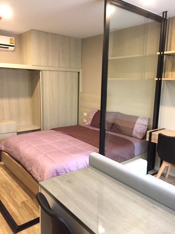 💥 [ 𝐏-𝟏𝟐𝟎𝟒𝟐𝟗 ] FOR RENT : Blossom Condo Sathon-Charoen Rat Peaceful Garden View! Near BTS Surasak 𝟏𝟒,𝟎𝟎𝟎 THB/mo. | Line @easycondoplus | 099-229-6397