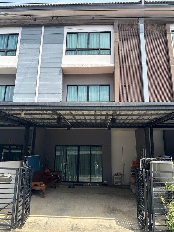 📢 Townhome for Rent – The Connect Petchkasem 48