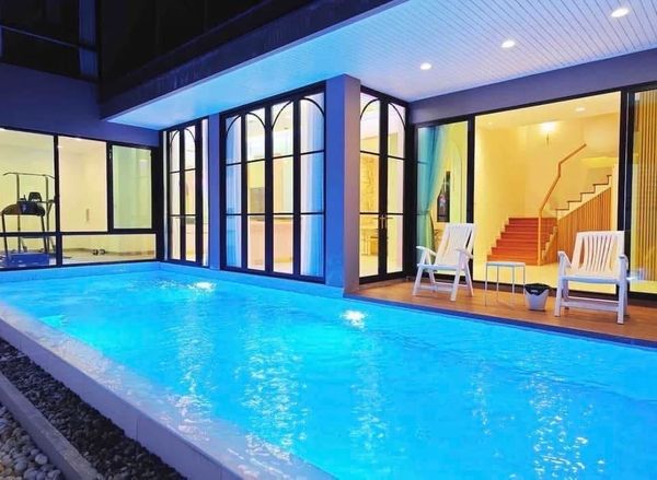 🏊🏻🏡 出租曼谷豪华泳池别墅 Inthamara, Phaya Thai