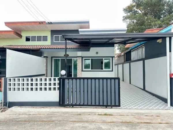 ขายทาวน์เฮาส์สไตล์โมเดิร์น (หลังมุม) พิกัดโรงโป๊ะ-ตะเคียนเตี้ย พัทยา