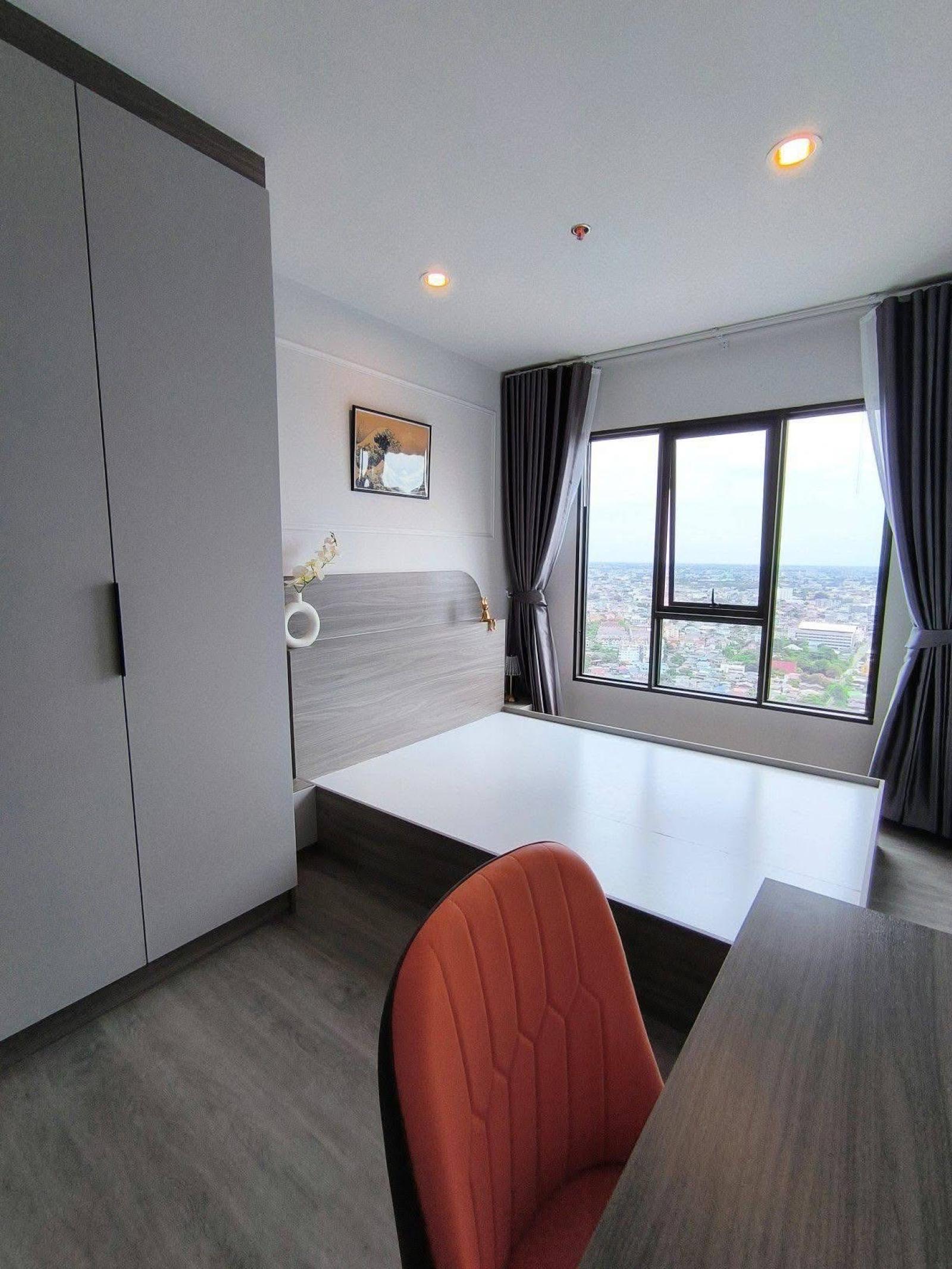 Regent Home Wuttakat【𝐑𝐄𝐍𝐓】This condo is in a great location with convenient transportation, perfect for city living. It\'s also an attractive investment opportunity. Contact Line ID: @hacondo