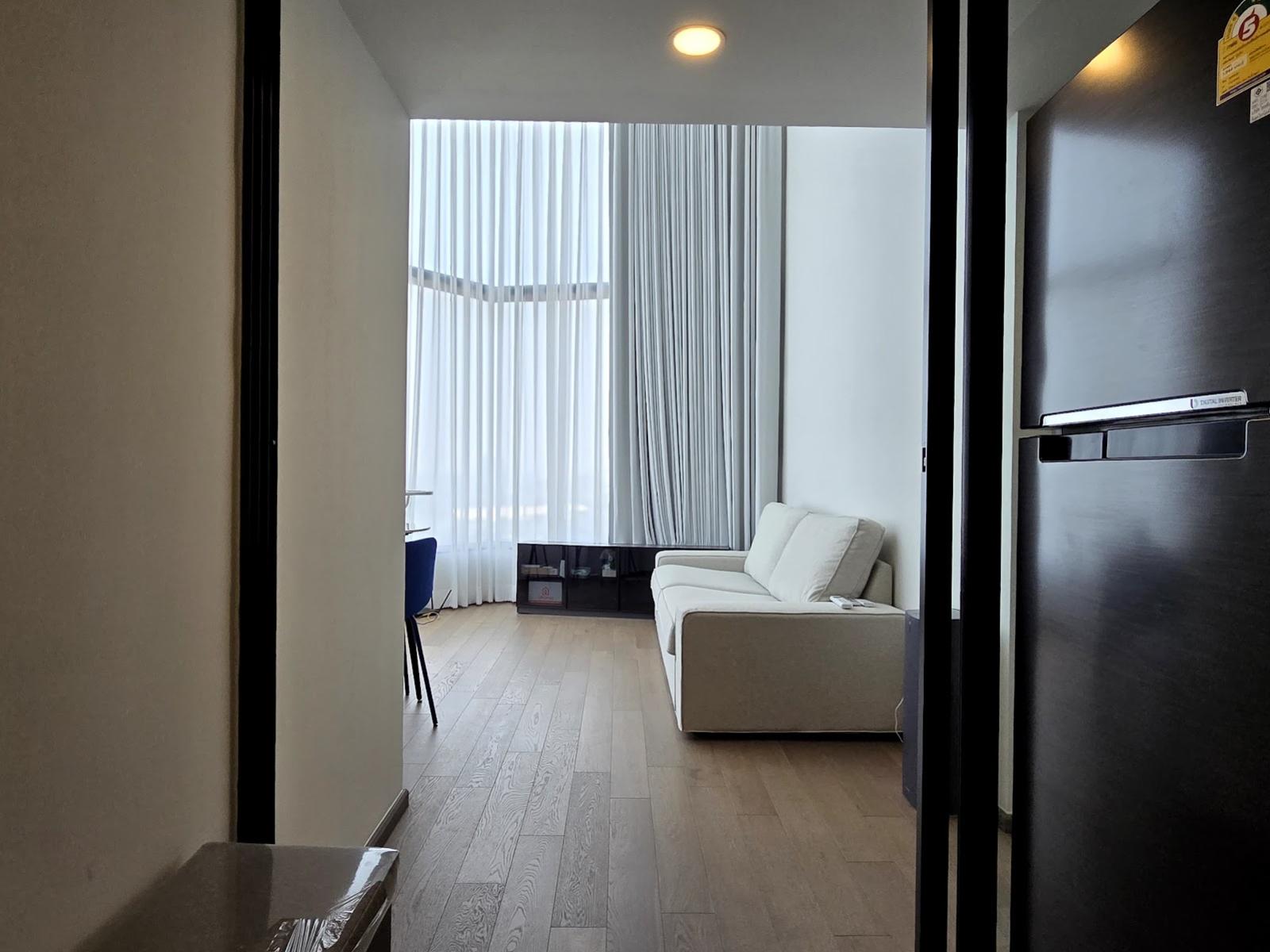 Park Origin Chula - Samyan【𝐒𝐄𝐋𝐋】🔥2 ห้องนอน โทนขาว ตกแต่งเรียบง่าย วิวหลักล้าน เฟอร์นิเจอร์พร้อม🔥 ติดต่อไลน์ไอดี: @hacondo