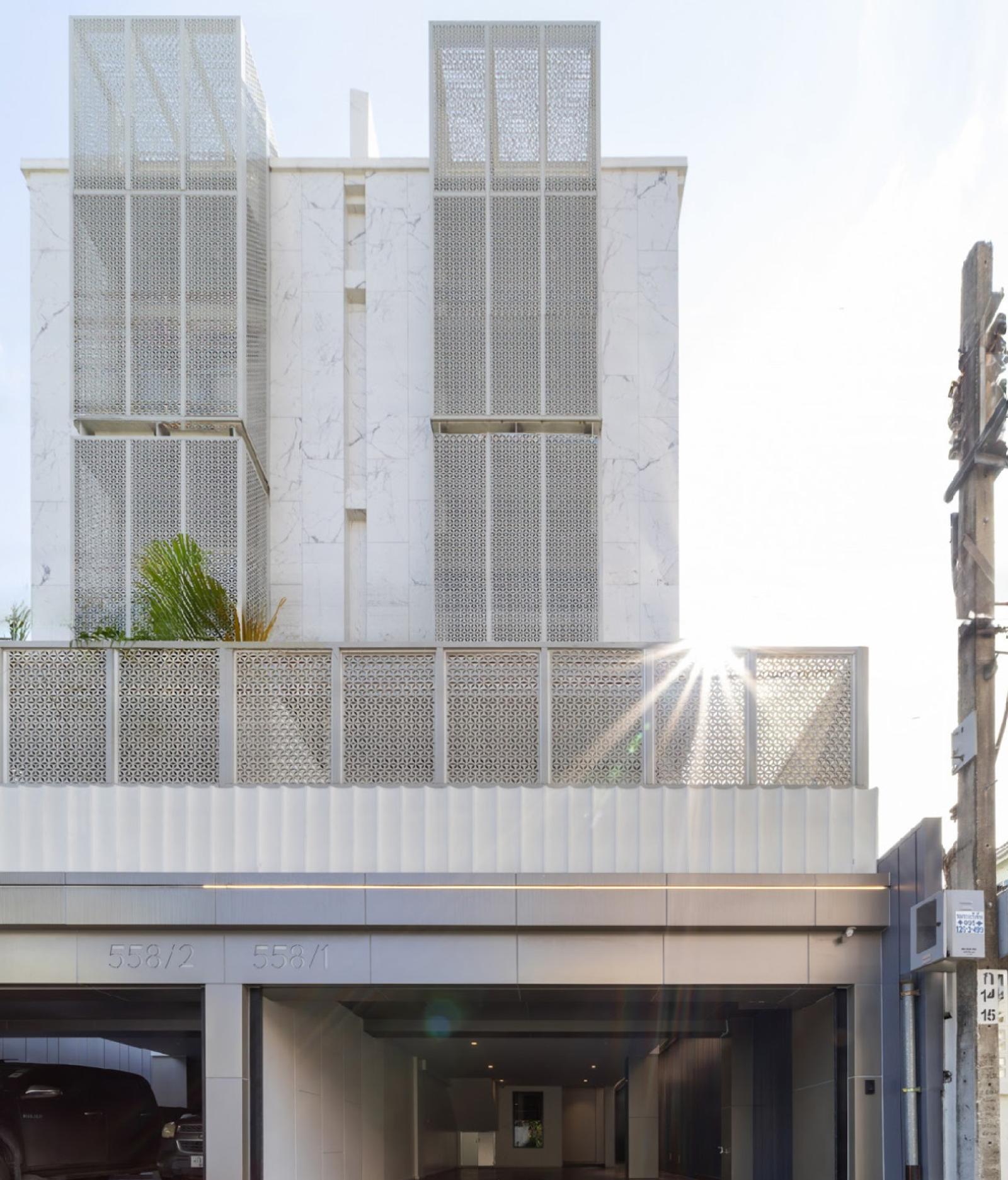 For Sale Modern Detached House in Ekkamai 10, Sukhumvit 65 , newly renovated , Phra Khanong Nuea , Watthana , Bangkok , CX-180247 For Sale Modern Detached House in Ekkamai 10, Sukhumvit 65 , newly renovated , Phra Khanong Nuea , Watthana , Bangkok , CX-180247