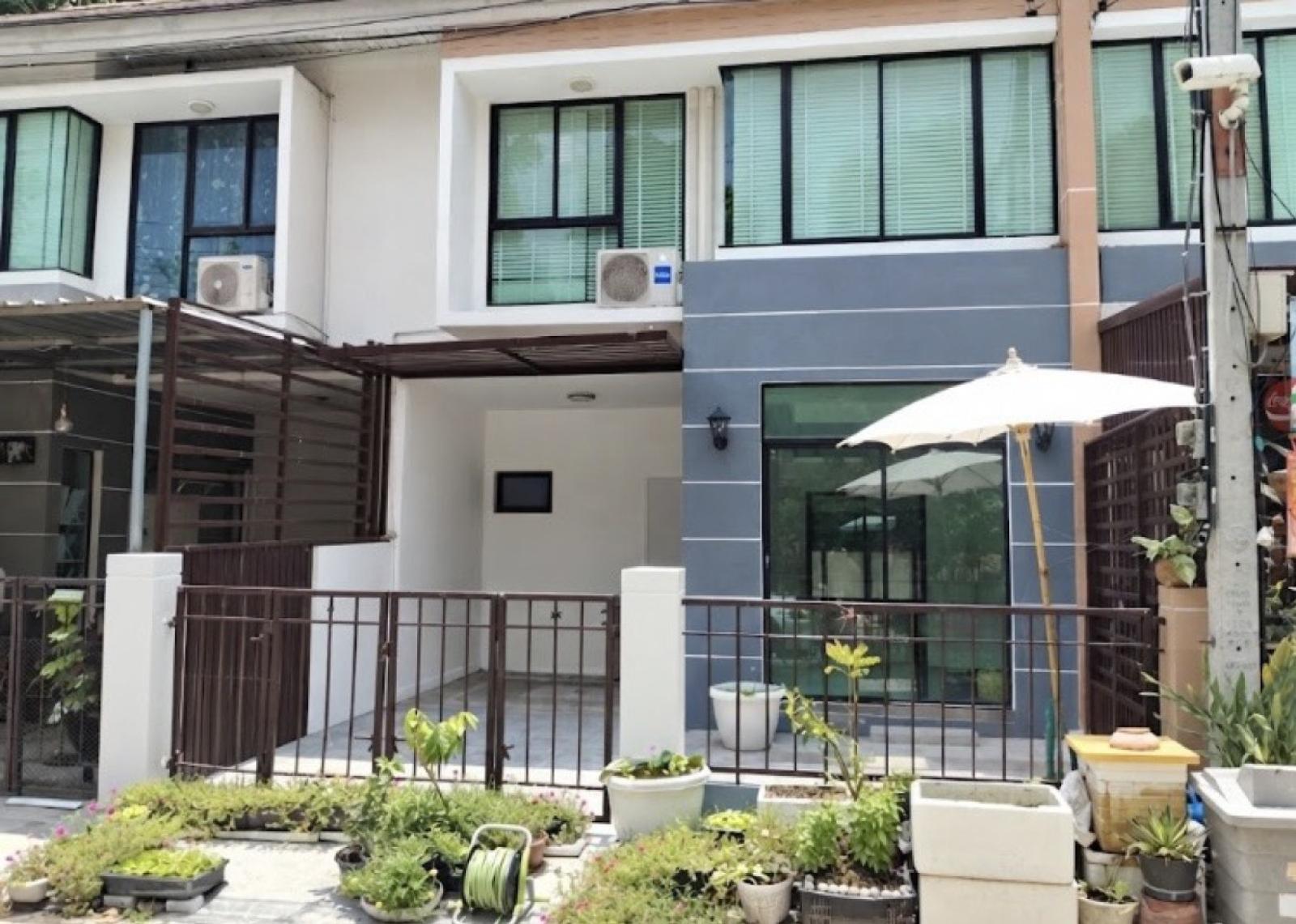 For Sale Townhouse/Townhome , The Villa Bangbuathong , newly renovated , Bang Bua Thong , Bang Bua Thong , Nonthaburi , CX-179882 For Sale Townhouse/Townhome , The Villa Bangbuathong , newly renovated , Bang Bua Thong , Bang Bua Thong , Nonthaburi , CX-179882