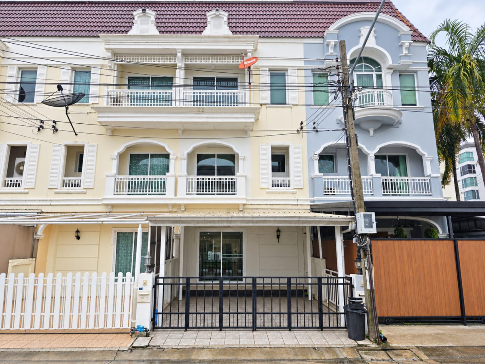 For Sale Townhouse/Townhome  , The Metro Sathorn , BTS-Wutthakat , Bang Wa , Phasi Charoen , Bangkok , CX-179408