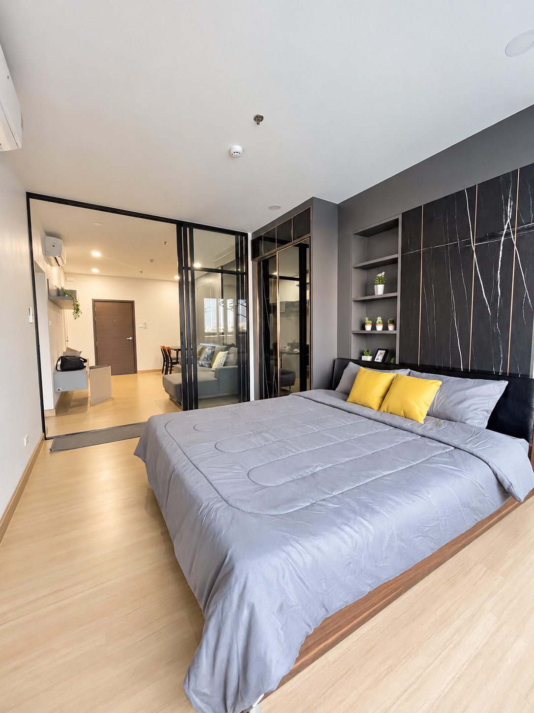 ปล่อยเช่าคอนโด ศุภาลัย ลอฟท์ สถานีแยกไฟฉาย Supalai Loft Yaek Fai Chai Station ปล่อยเช่าคอนโด ศุภาลัย ลอฟท์ สถานีแยกไฟฉาย Supalai Loft Yaek Fai Chai Station