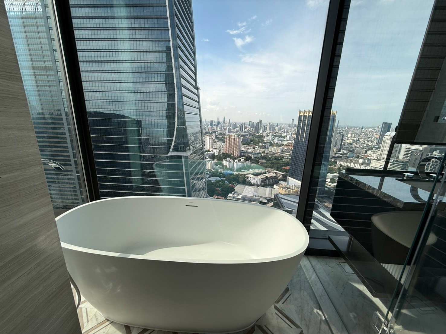 Super luxury condo for sell, one of a kind property in Bangkok to live💎