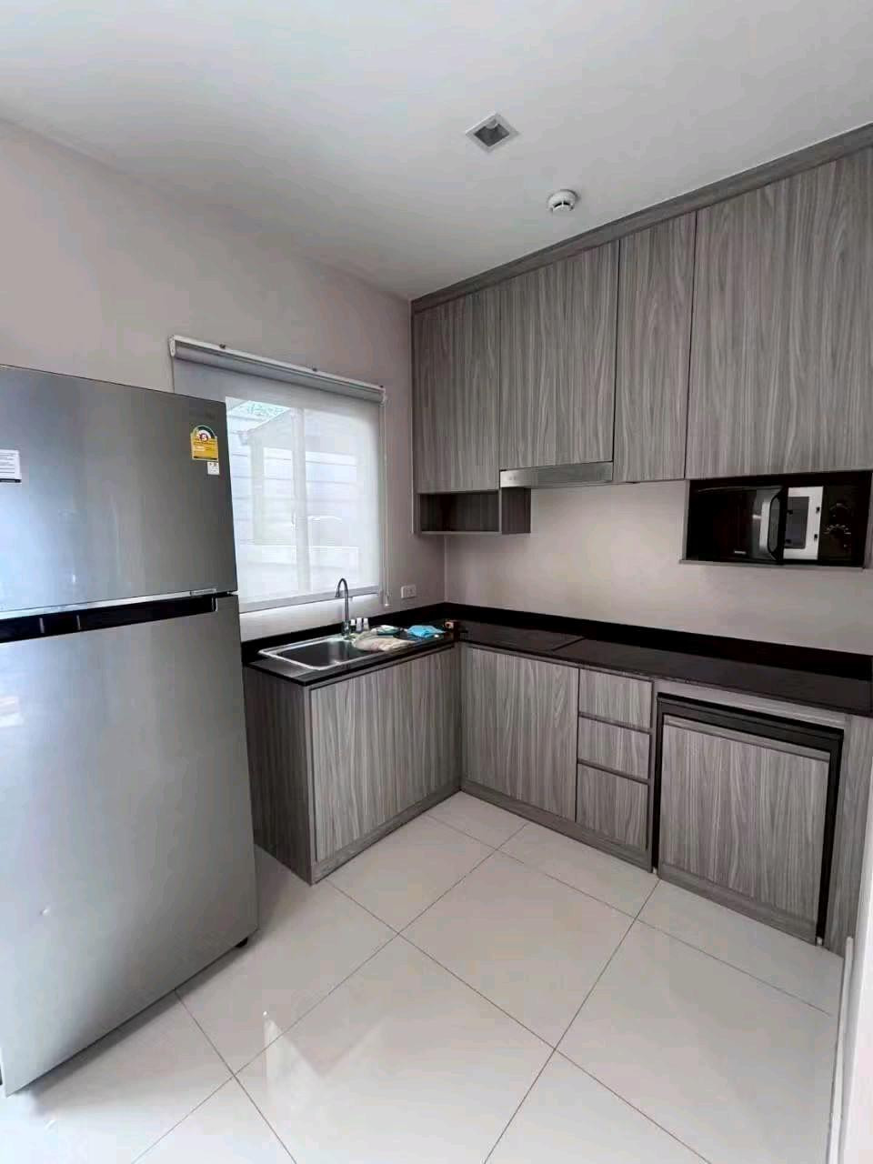 ✨ ติดสวนหย่อมและ Clubhouse พร้อมระเบียง Panorama View บ้านสวย เฟอร์นิเจอร์ครบ พร้อมเข้าอยู่!  – รูปที่ 3