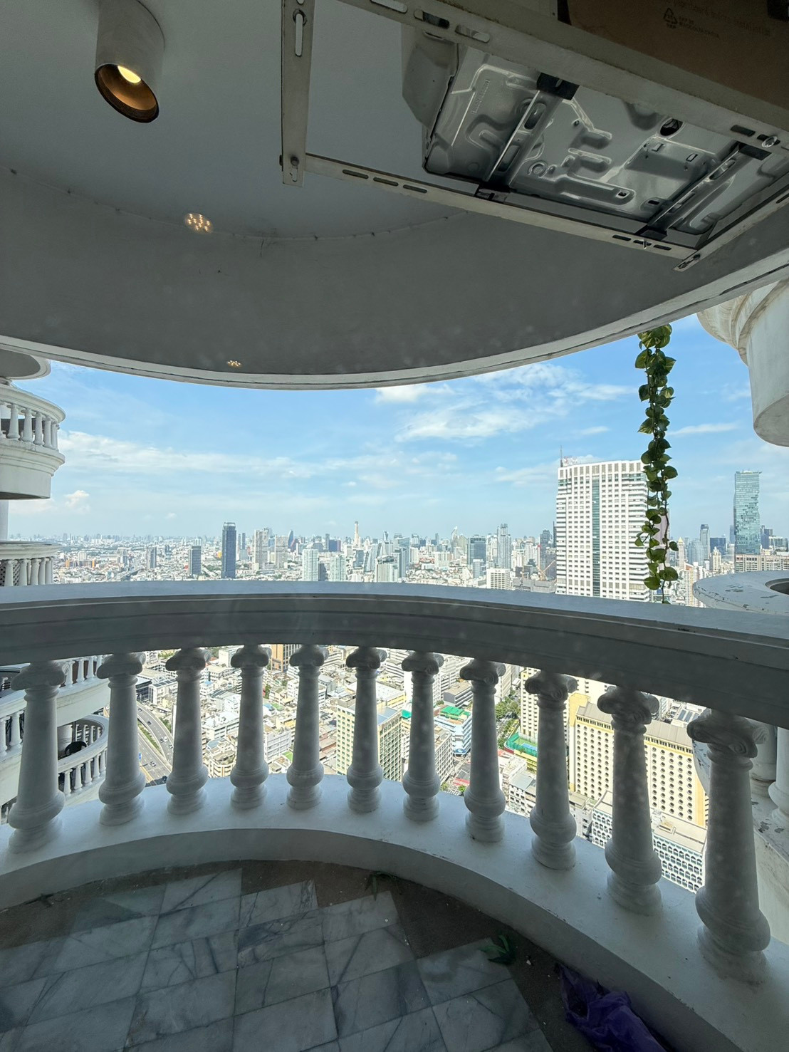 ฺ✨BLL-552 MEGA DEAL✨ Room available✨Condo for rent State Tower price 24,000 baht/month – รูปที่ 3
